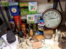 Shelf of mixed collectables to include cigars in case, tins, PG tips mugs, ceramics and bassets