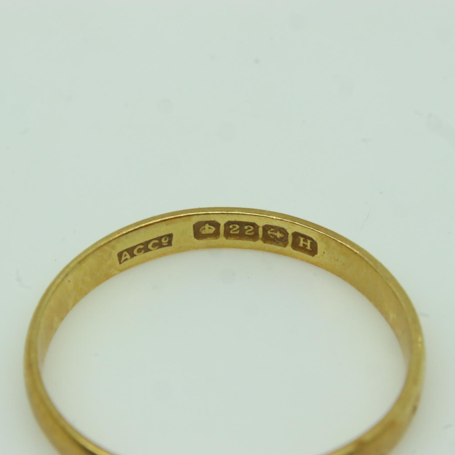 9ct gold slim profile wedding band, size P/Q, 2.1g. P&P Group 0 (£6+VAT for the first lot and £1+VAT - Image 3 of 3