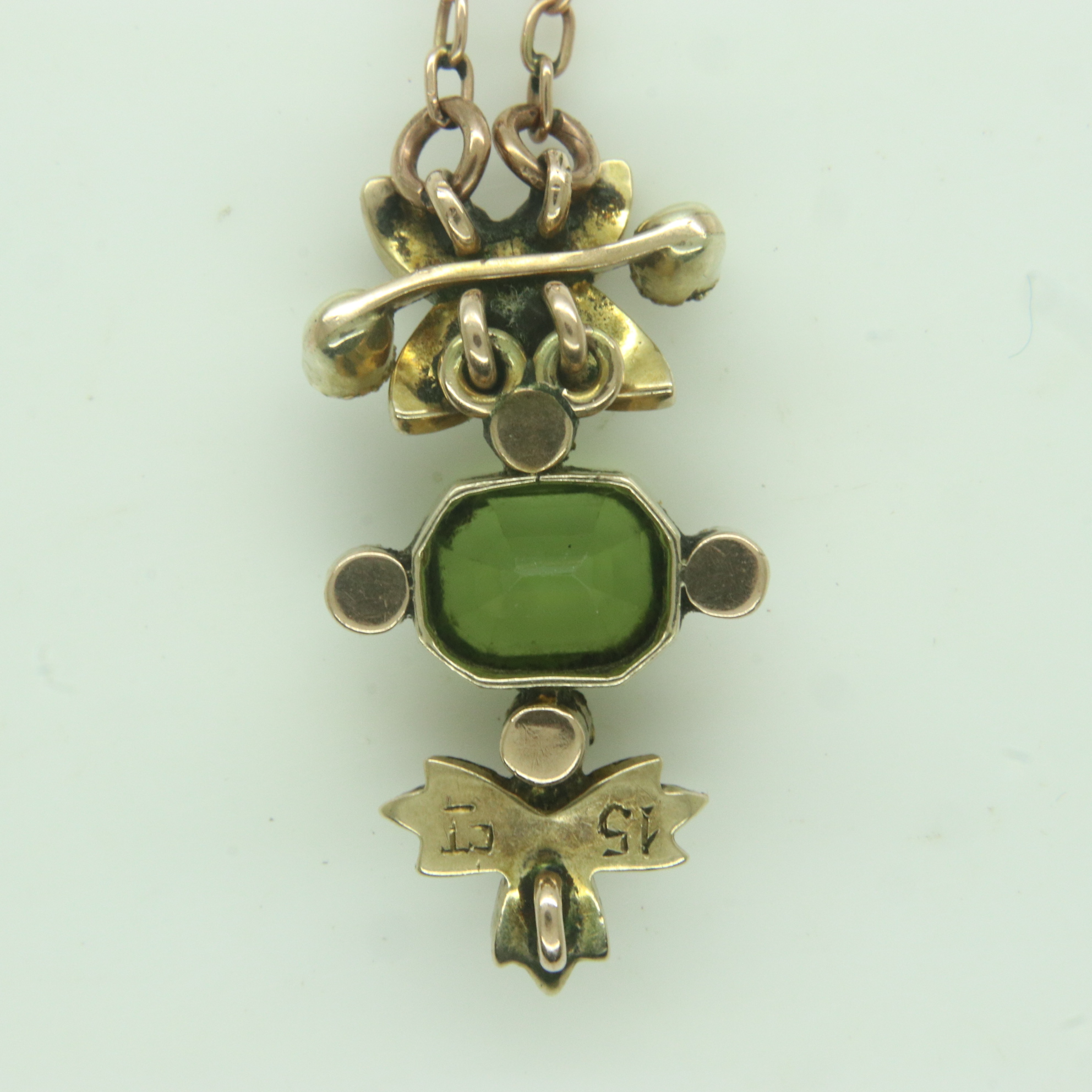 Victorian 15ct gold peridot and seed pearl pendant necklace, 4.1g. P&P Group 0 (£6+VAT for the first - Image 2 of 2