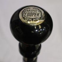 Mini Cooper logo handled walking stick, L: 92 cm. UK P&P Group 2 (£20+VAT for the first lot and £4+