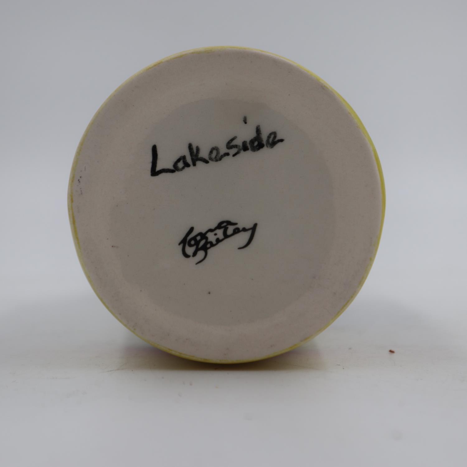 Lorna Bailey vase in the Lakeside pattern, H: 20 cm, no cracks or chips. UK P&P Group 2 (£20+VAT for - Image 2 of 2