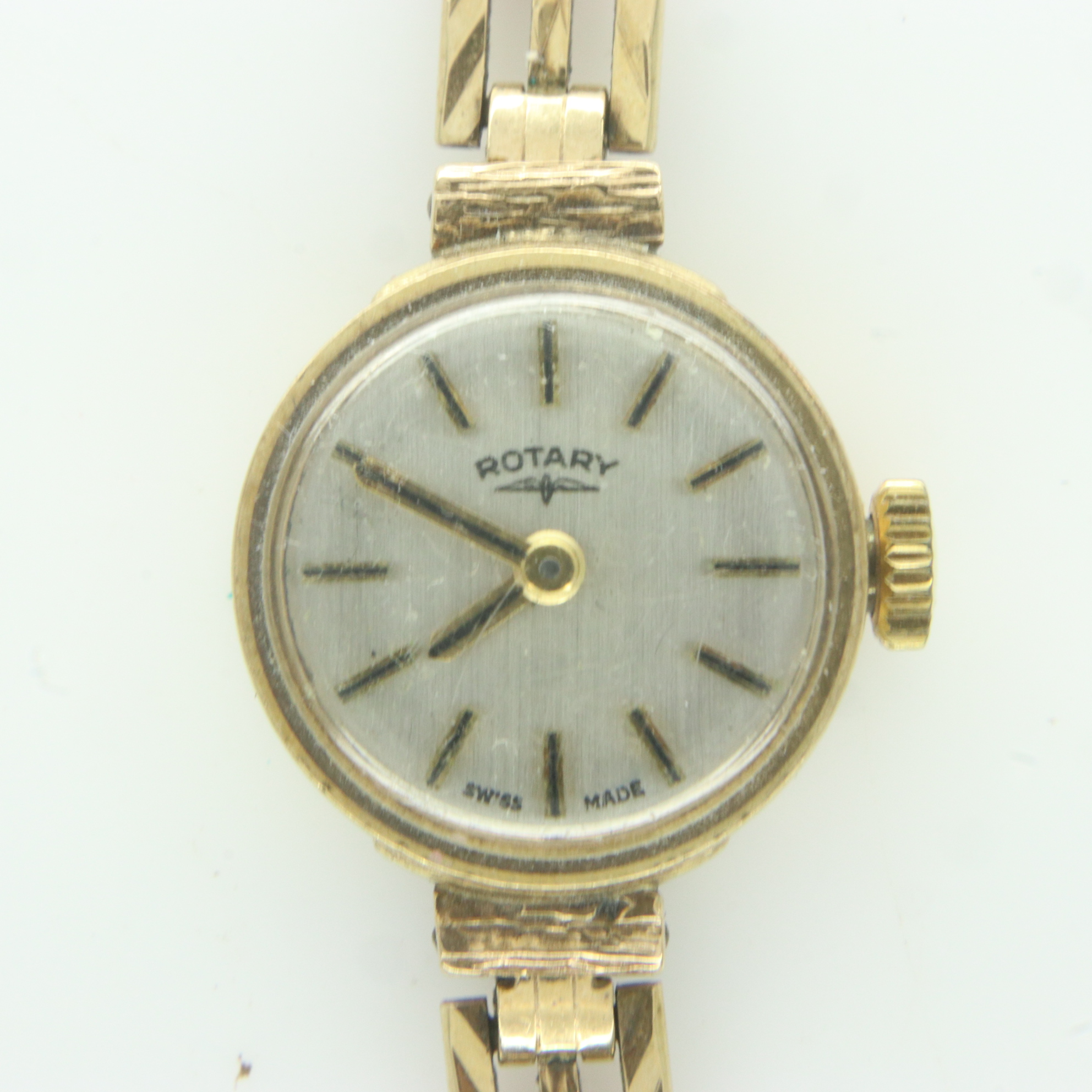 ROTARY: a 9ct gold cased ladies wristwatch on a 9ct gold bracelet, 12.6g. P&P Group 0 (£6+VAT for