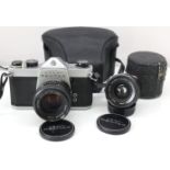Pentax SP1000 35mm SLR film camera with 35 & 55mm Takumar lenses in leather cases. UK P&P Group