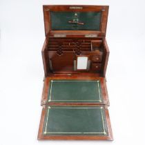 Victorian fitted oak fold-out stationary box, 30 x 18 x 20 cm H. UK P&P Group 3 (£30+VAT for the