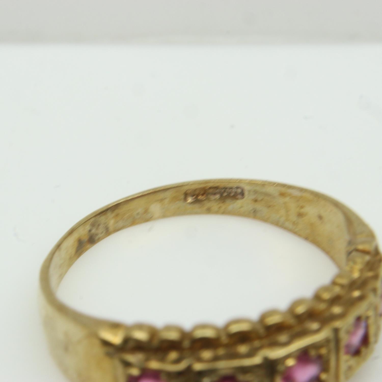 Victorian 9ct gold ring set with five rubies, size O, 2.7g. UK P&P Group 0 (£6+VAT for the first lot - Image 3 of 3