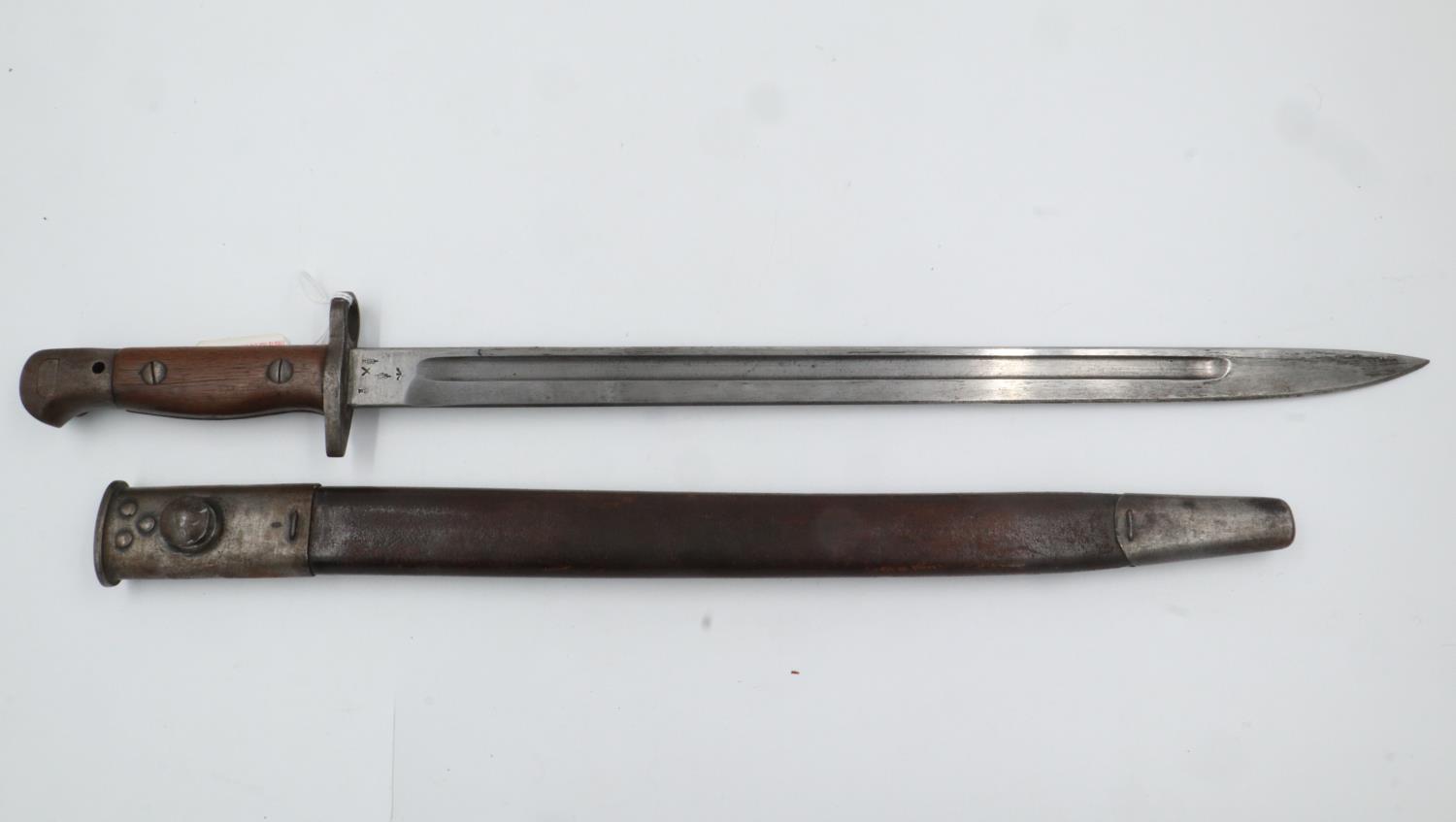 British WWI M1907 Sanderson bayonet, with metal mounted leather scabbard marked for Bussey & Co.