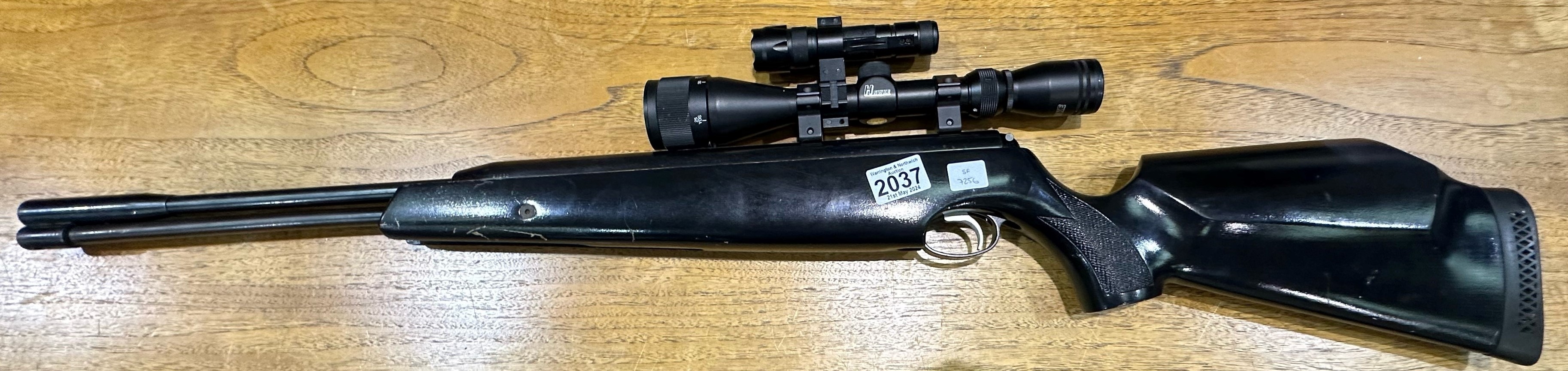 Air Arms TX200 .22 with Hawke scope and ultra fire gun light. UK P&P Group 2 (£20+VAT for the - Bild 3 aus 5