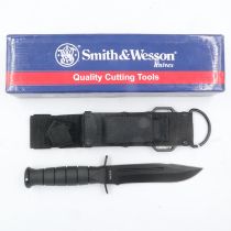 Smith & Wesson Search & Rescue knife, model SWSUR1, with canvas sheath, boxed. UK P&P Group 2 (£20+