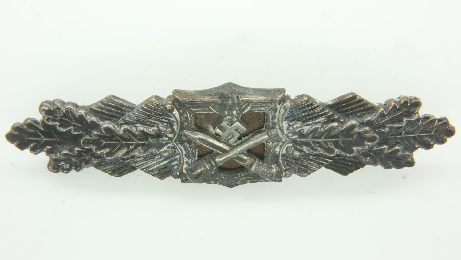 Third Reich Close Combat Clasp Silver Grade, maker: “A.G.M.u.K. Gablonz”. UK P&P Group 0 (£6+VAT for