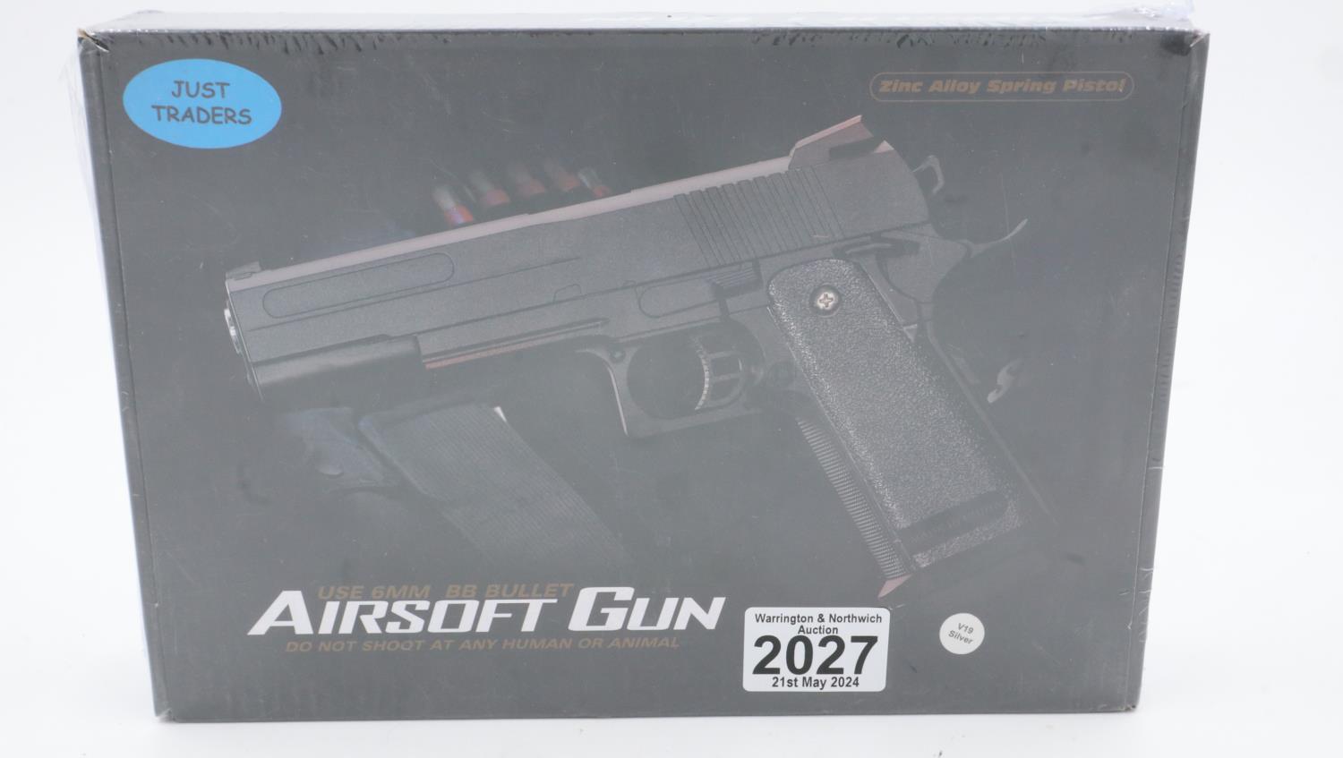 New old stock airsoft pistol, model V19 in silver, boxed. UK P&P Group 1 (£16+VAT for the first