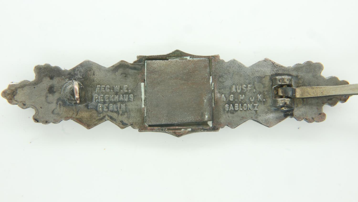 Third Reich Close Combat Clasp Silver Grade, maker: “A.G.M.u.K. Gablonz”. UK P&P Group 0 (£6+VAT for - Bild 2 aus 2