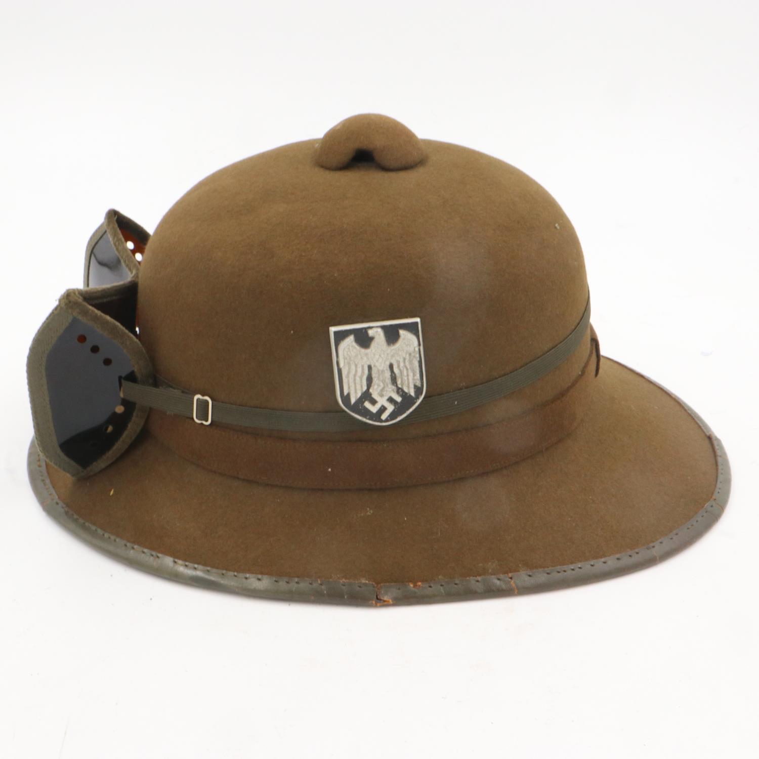 WWII second pattern 1942 issue German Africa Corps Tropical pith helmet & sand goggles. Clean - Image 2 of 5
