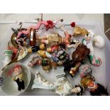 Mixed Oriental small ceramics etc. Not available for in-house P&P