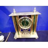 Seiko faux malachite and gold tone mantle clock, model QW424G. Working at lotting up. UK P&P Group 3