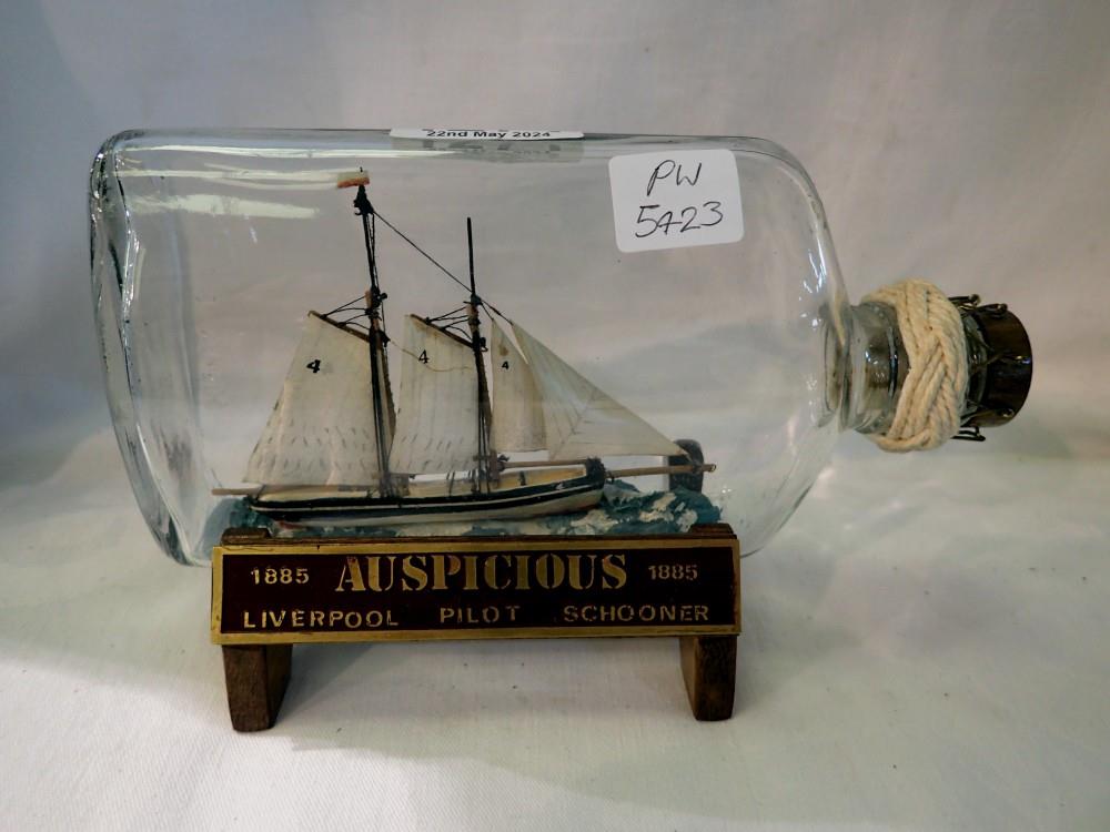 Sailing ship Auspicious in a glass bottle. UK P&P Group 2 (£20+VAT for the first lot and £4+VAT