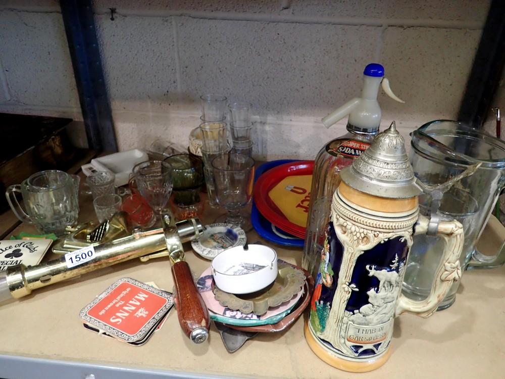 Mixed box of pub items including five pub trays, bar corkscrew, beer mats, ash trays, Bacardi jug