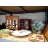 Mixed lot to include Royal Albert Old Country Roses, jewellery boxes etc. Not available for in-house