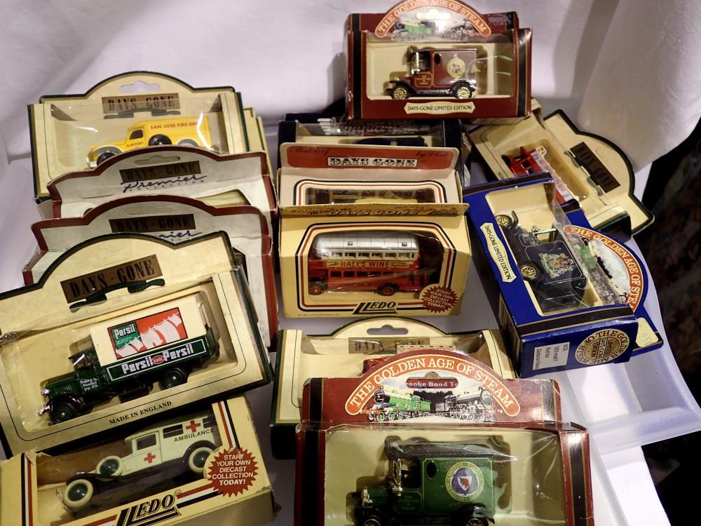 Fourteen Days Gone boxed diecast cars. Not available for in-house P&P