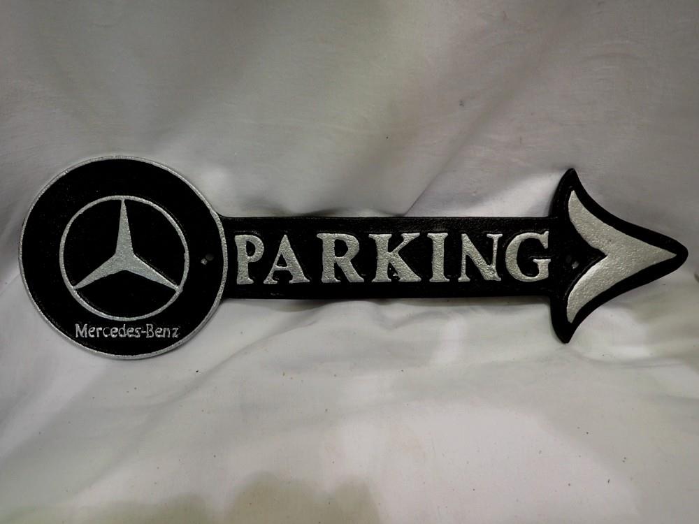 Cast iron Mercedes parking arrow. UK P&P Group 2 (£20+VAT for the first lot and £4+VAT for