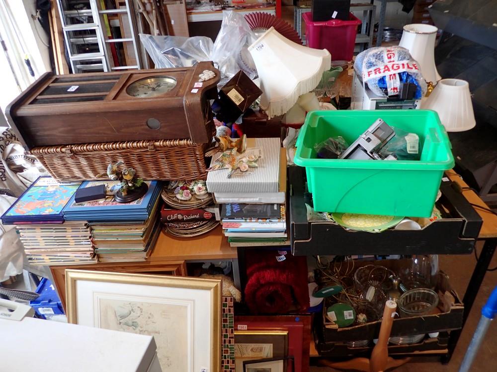 Collection of mixed items, sold on behalf of Life Church Barnton. THIS LOT MUST BE COLLECTED BY