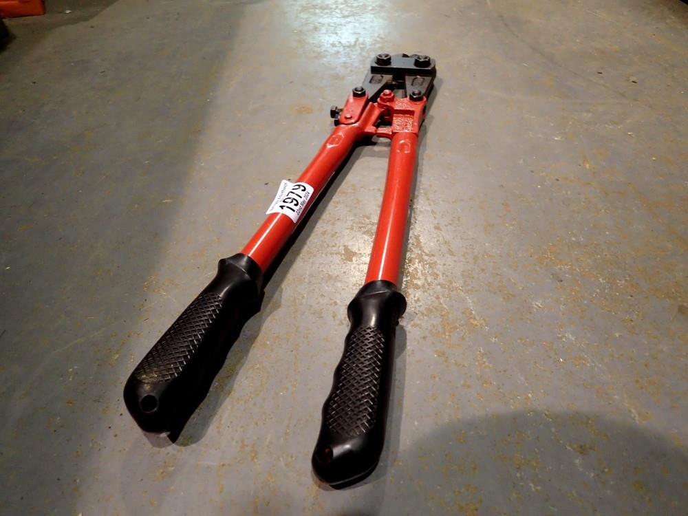 Pair of new old stock bolt cutters. Not available for in-house P&P