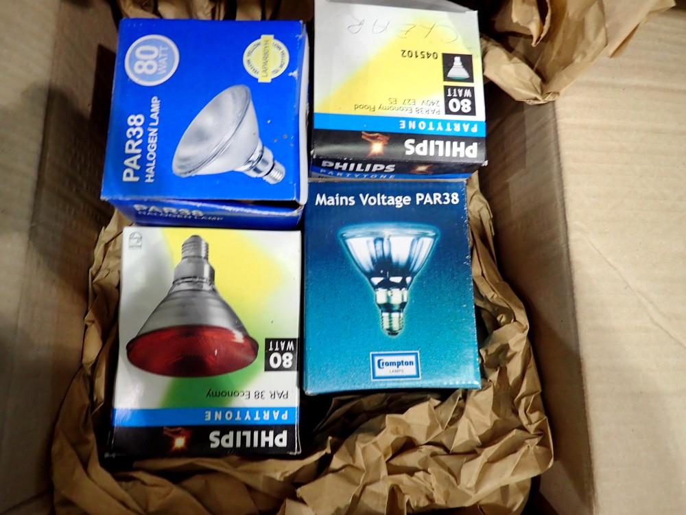 Quantity of various bulbs in boxes. Not available for in-house P&P