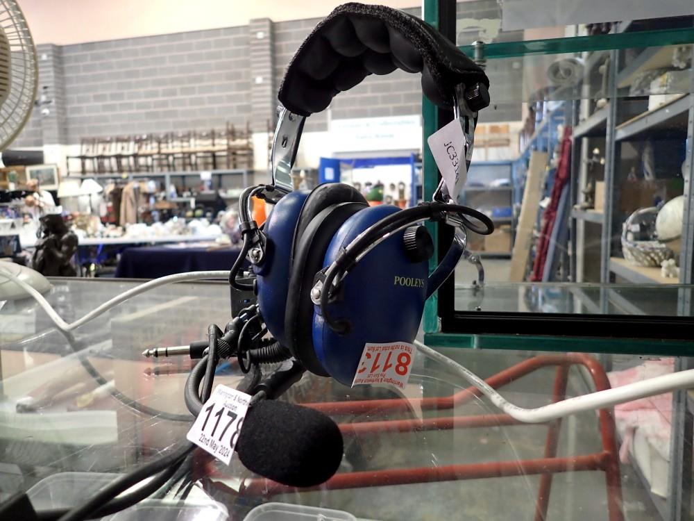 Pooleys pilots radio headset. UK P&P Group 2 (£20+VAT for the first lot and £4+VAT for subsequent