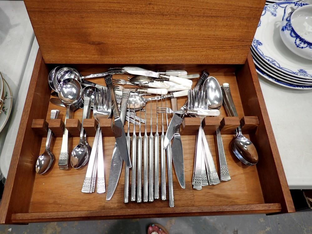 Box of mixed cutlery. Not available for in-house P&P