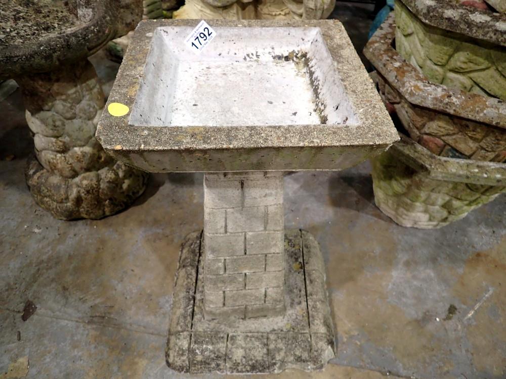 Small reconstituted stone bird bath. Not available for in-house P&P