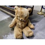 Large Hermann teddy bear, H: 90 cm. Not available for in-house P&P