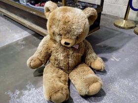 Large Hermann teddy bear, H: 90 cm. Not available for in-house P&P