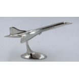 Chrome Concorde on stand, L: 30 cm. UK P&P Group 2 (£20+VAT for the first lot and £4+VAT for