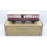 ***WITHDRAWN***Vintage style O gauge six coach. UK P&P Group 1 (£16+VAT for the first lot and £2+VAT