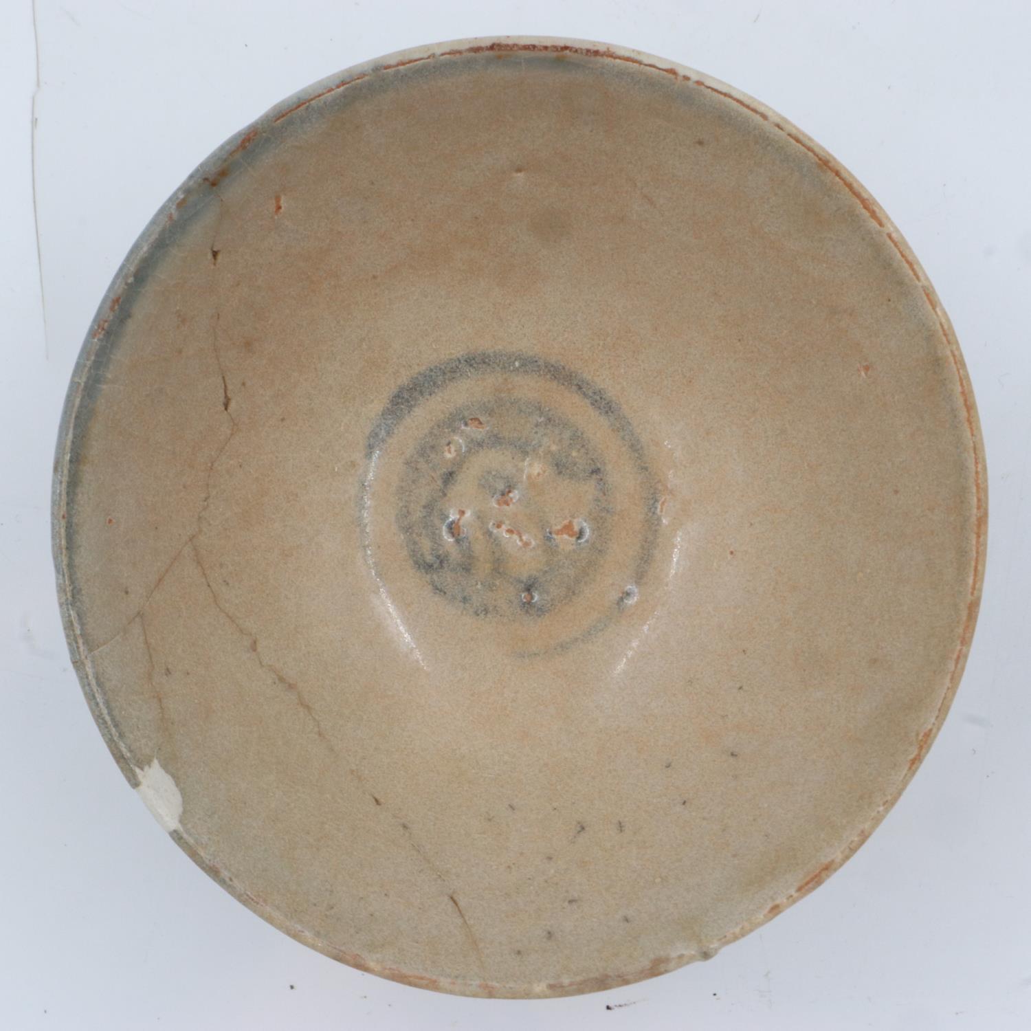 Early Ming dynasty glazed blue and white footed bowl, some cracks and repairs, D: 14 cm. UK P&P - Image 2 of 3