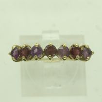 9ct gold ring set with amethysts and garnets, size Q, 1.6g. UK P&P Group 0 (£6+VAT for the first lot
