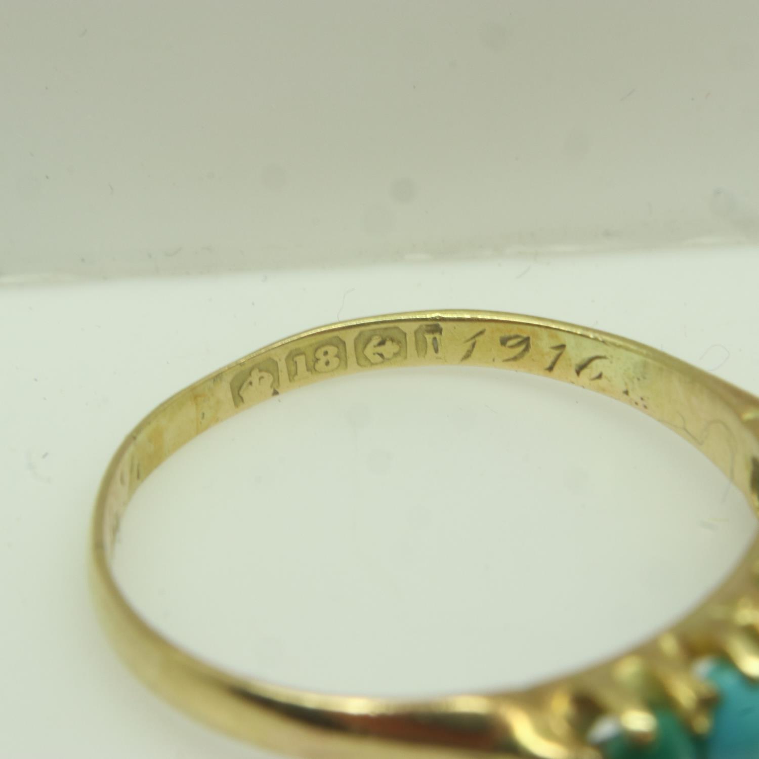18ct gold five-stone ring set with graduating turquoise, dated 1916 to the shank, size P, 2.6g. P& - Image 3 of 3