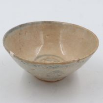 Early Ming dynasty glazed blue and white footed bowl, some cracks and repairs, D: 14 cm. UK P&P