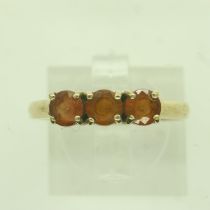 9ct gold trilogy ring set with citrine, size N, 2.1g. UK P&P Group 0 (£6+VAT for the first lot