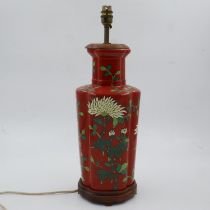 20th century Oriental ceramic lamp, H: 52 cm, no chips or cracks. All electrical items in this lot