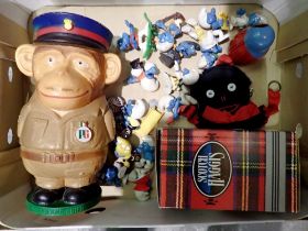Mixed vintage toys, including Smurfs and a Scotch Haggis puppet. Not available for in-house P&P