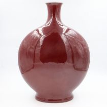 Oversized Sang De Boeuf ceramic moon flask, H: 61 cm. Not available for in-house P&P