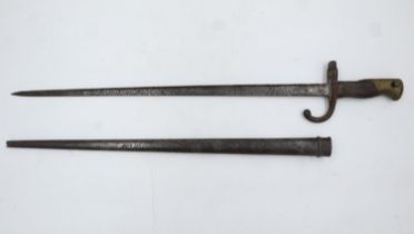 French WWI Gras bayonet with hooked quillon, with steel scabbard. UK P&P Group 2 (£20+VAT for the