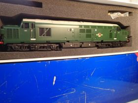 Heljan O gauge, class 37 diesel, green, late crest, un-numbered, excellent condition, box with wear.