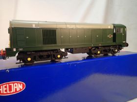 Heljan 2010, class 20 diesel O gauge, green, un-numbered, near mint, storage wear to box. UK P&P