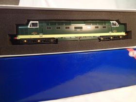 Heljan O gauge, class 55 diesel, two tone green, small yellow ends, late crest, un-numbered,