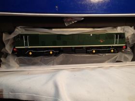 Heljan 2551, class 25 diesel O gauge, green, un-numbered, near mint, storage wear to box. UK P&P