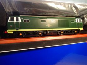 Heljan O gauge, class 35 diesel, two tone green, late crest, un-numbered, boxed as new. UK P&P Group