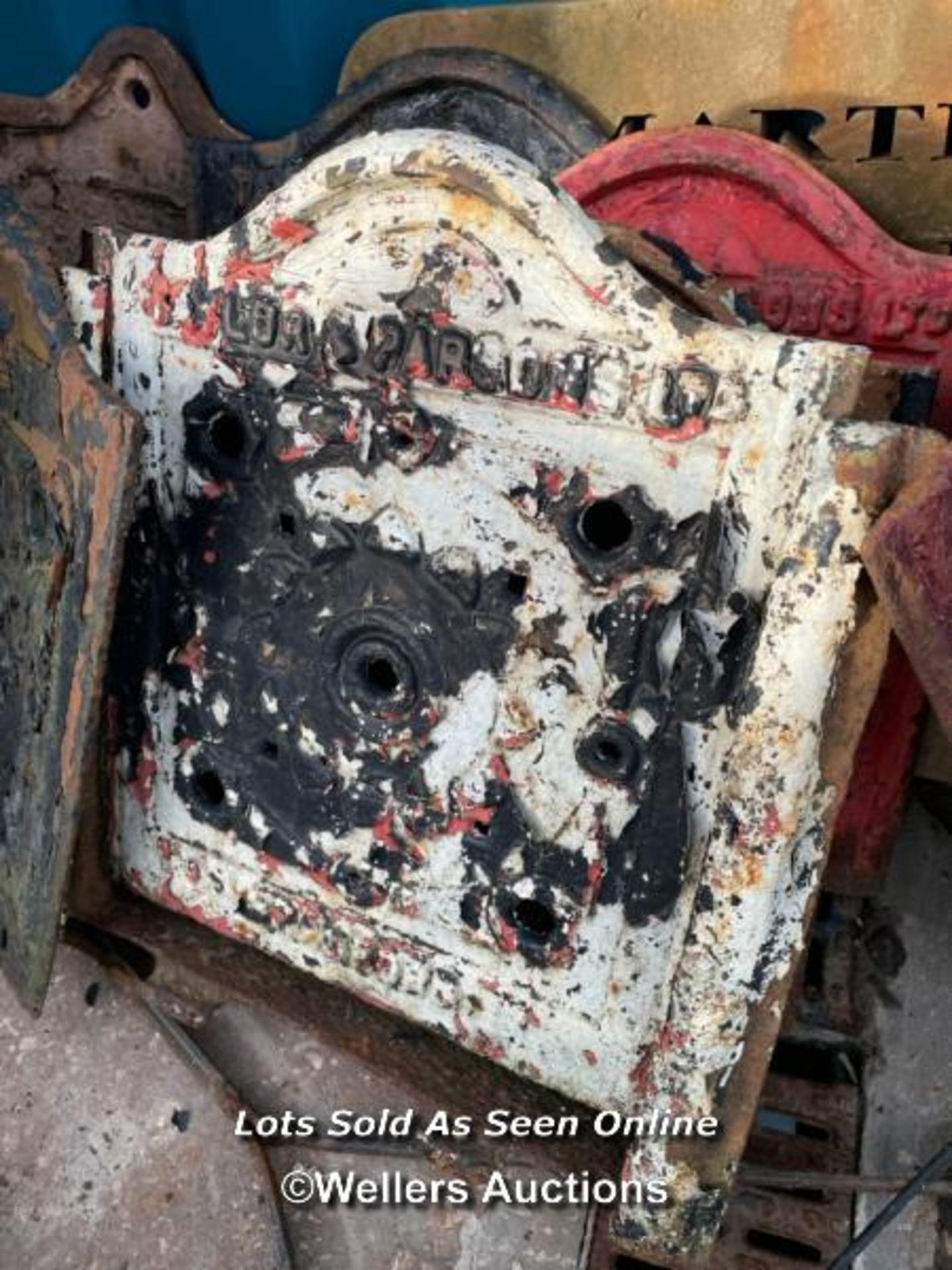 TEN RARE CAST IRON VENTILATION COVERS, WITH SOME FLORAL DECORATION - Image 3 of 7