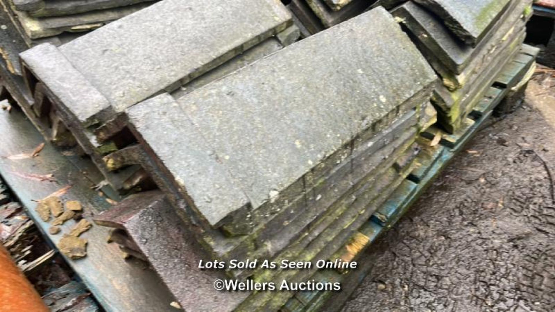 MIXED PALLET OF APPROX. 35X BLUE RIDGE ROOF TILES, MOSTLY 19", 110 ANGLE - Image 2 of 2