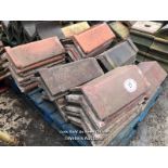 MIXED PALLET OF APPROX. 30X RIDGE ROOF TILES, MOSTLY 18", 110 ANGLE